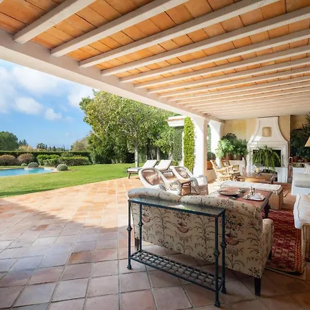 Almendral Exclusive Hill Club Estate By Domvia Villa *