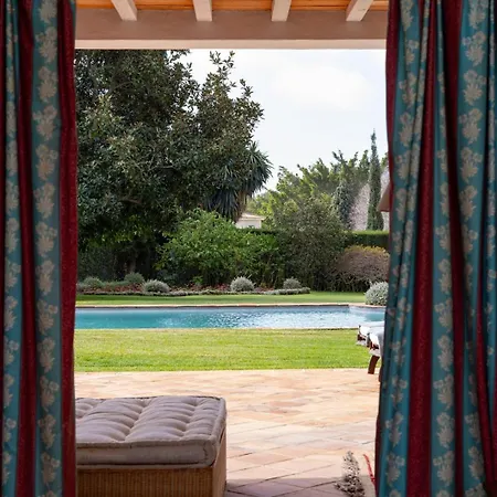 Almendral Exclusive Hill Club Estate By Domvia
