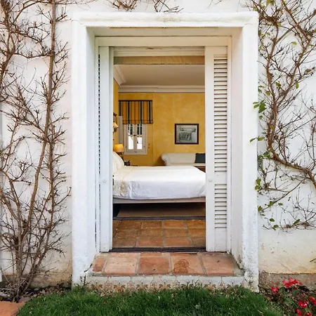 Almendral Exclusive Hill Club Estate By Domvia * Marbella