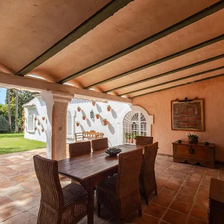 Almendral Exclusive Hill Club Estate By Domvia Villa