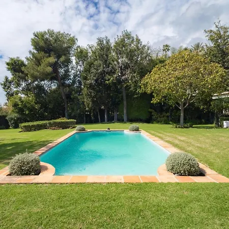 Almendral Exclusive Hill Club Estate By Domvia